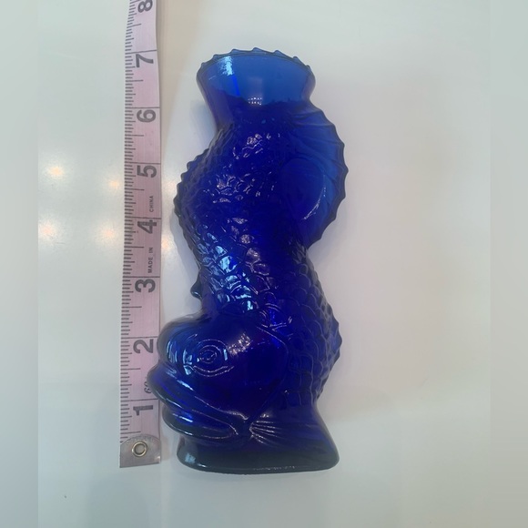 Maryland Glass Koi Vase  Excellent Condition - Picture 10 of 12